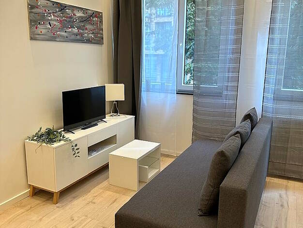 Wohnung zur Miete Wohnen auf Zeit 1.100 € 2 Zimmer 47 m² frei ab 01.09.2025 Düsseldorf 40215
