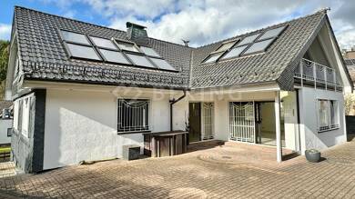 Einfamilienhaus zum Kauf 630.000 € 6 Zimmer 256,7 m² 790 m² Grundstück Bürbach Siegen 57074