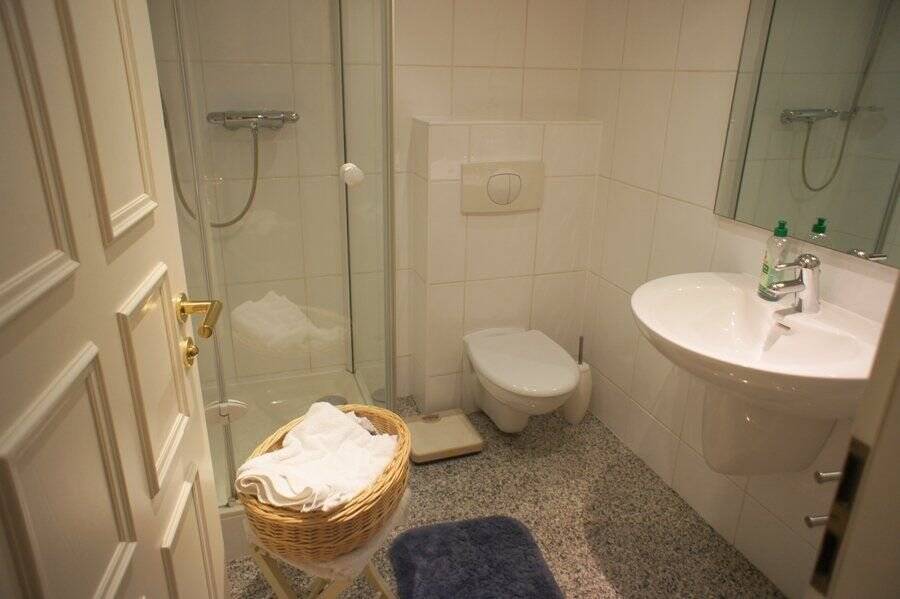 Property thumbnail 9