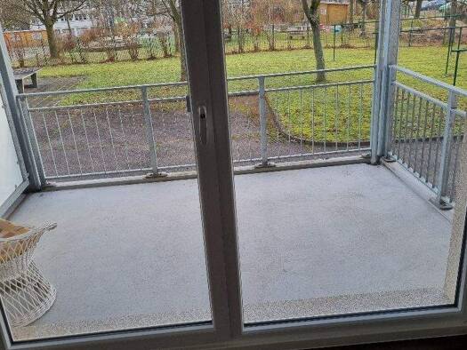 Wohnung zur Miete 250 € 2 Zimmer 43,8 m² frei ab sofort Wolgograder Allee 6 Hutholz Chemnitz 09123