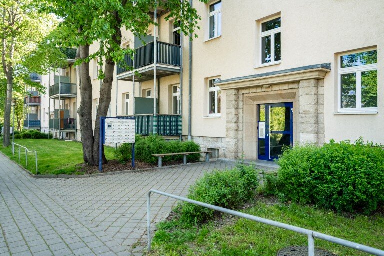 Wohnung zur Miete nur mit Wohnberechtigungsschein 297 € 2 Zimmer 51,5 m²<br/>Wohnfläche EG<br/>Geschoss Prinz-Louis-Ferdinand-Str. 18 Saalfeld Saalfeld 07318