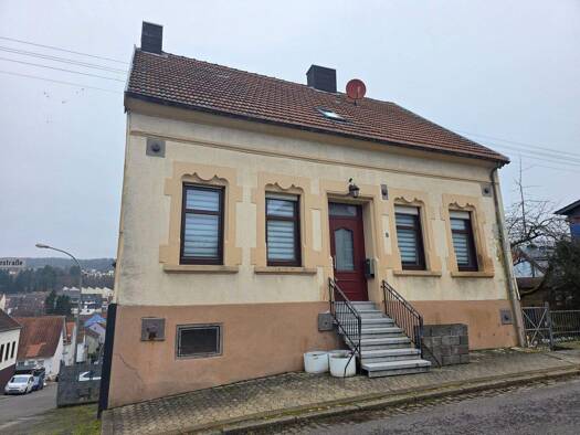 Einfamilienhaus zum Kauf 75.000 € 6 Zimmer 120 m² 368 m² Grundstück Moltkestraße 2 Friedrichsthal 66299