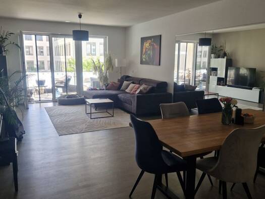 Wohnung zur Miete 1.870 € 4 Zimmer 116,6 m² Geschoss 3/4 frei ab 01.10.2026 Ostendstraße Mögeldorf Nürnberg 90482