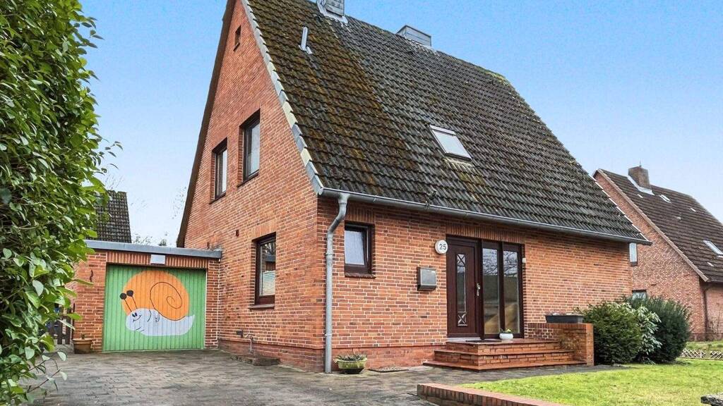 Einfamilienhaus zum Kauf 239.000 € 4 Zimmer 102,9 m² 748 m² Grundstück Itzehoe 25524