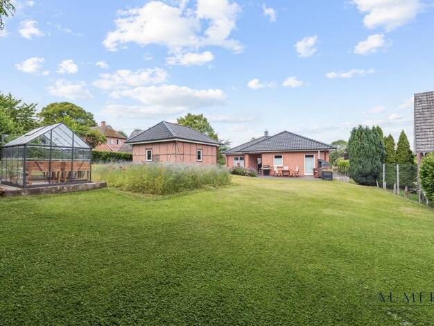 Einfamilienhaus zum Kauf 499.000 € 3 Zimmer 122,7 m² 1.060 m² Grundstück Kühren Helmstorf 24321