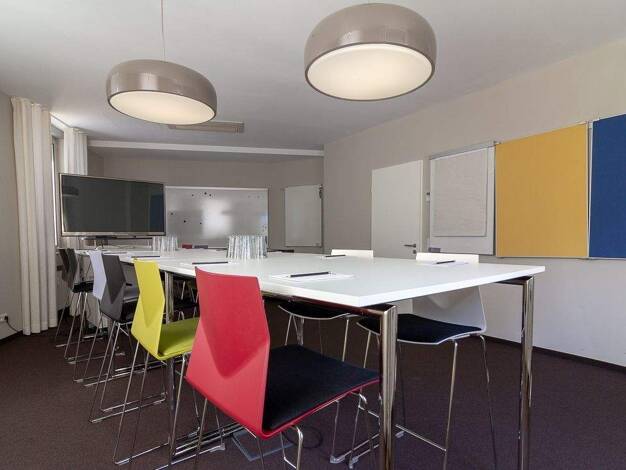 Bürofläche zur Miete provisionsfrei 249 € 4 m² Bürofläche Poststraße Gallus Frankfurt am Main 60329