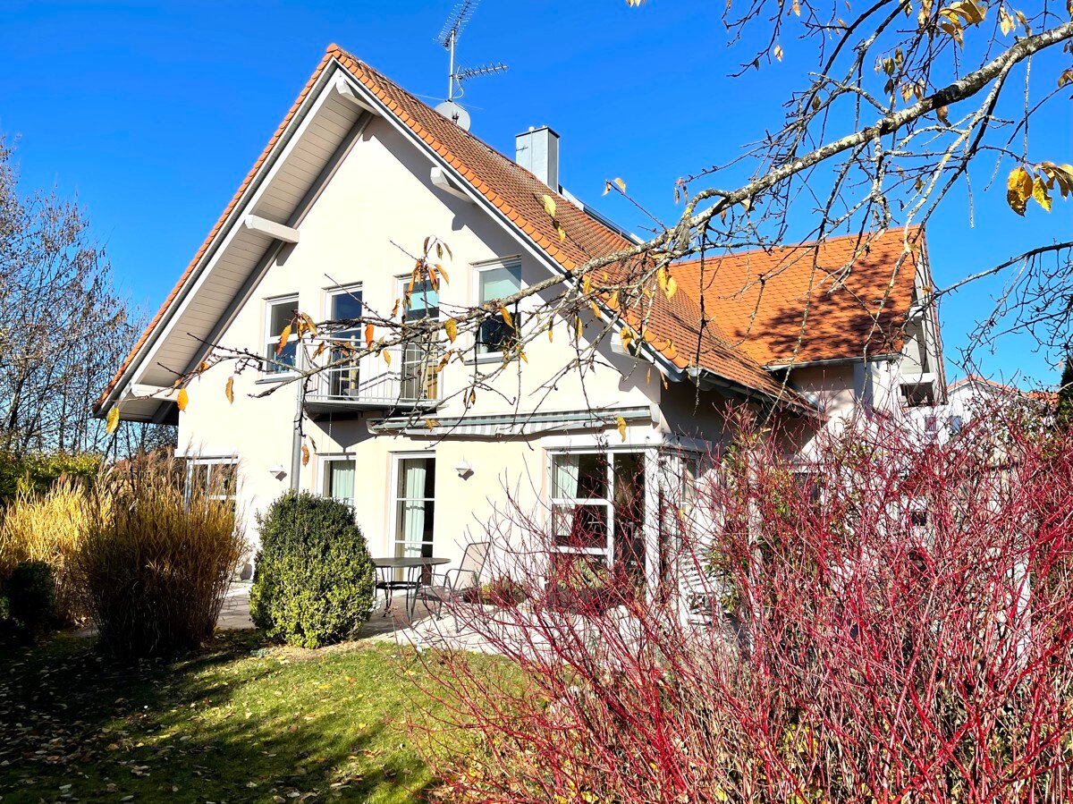 Einfamilienhaus zur Miete 1.850 € 6,5 Zimmer 175,6 m²<br/>Wohnfläche 1.100 m²<br/>Grundstück 01.11.2024<br/>Verfügbarkeit Denklingen Denklingen 86920