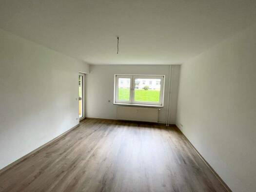 Wohnung zur Miete 599 € 4 Zimmer 84,3 m² EG Ob dem Lahrtal 38 Mitte Menden 58706