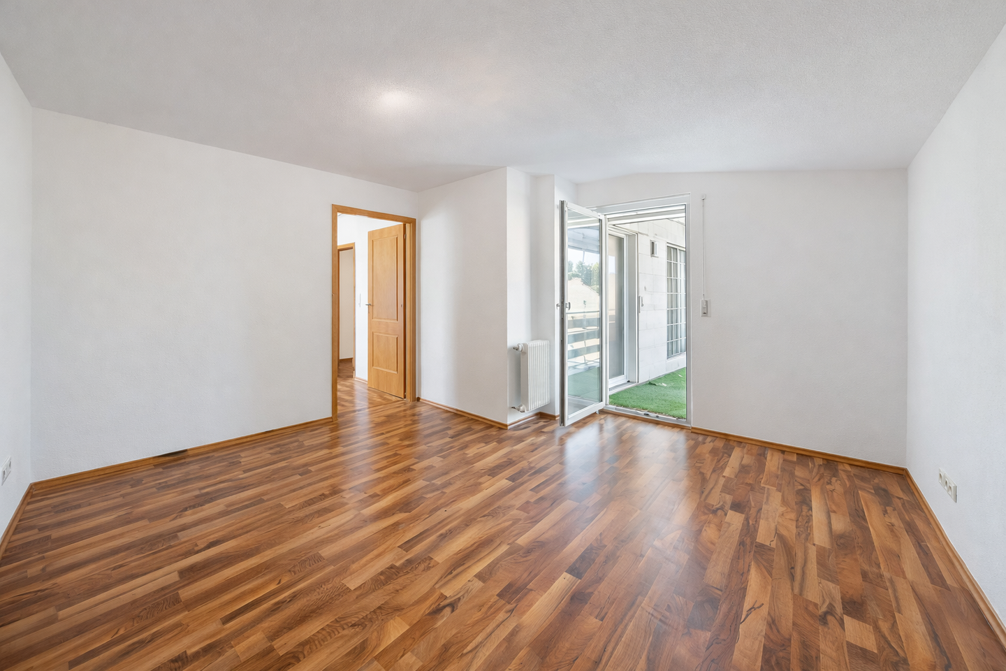 Immobilie in Brücken (Pfalz) - Vollvermietet. liefert PV-Erträge & lebt von Kamin Atmosphäre. Wohn & Geschäftshaus zu verkaufen - Bild 1