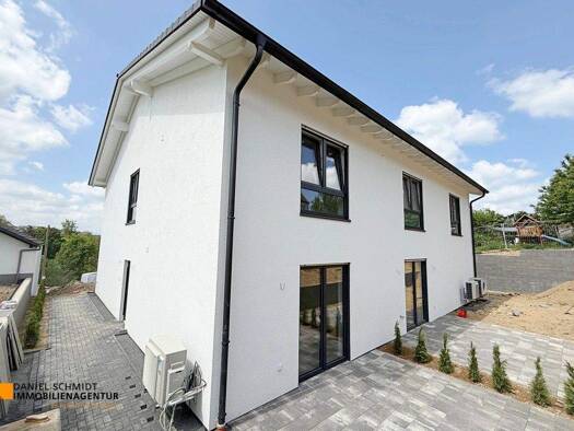 Reihenendhaus zum Kauf - Erstbezug 319.000 € 4 Zimmer 105 m² 876 m² Grundstück Wissen 57537