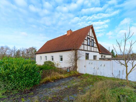 Mehrfamilienhaus zum Kauf 315.000 € 8 Zimmer 249,7 m² 1.360 m² Grundstück Angermünde Angermünde 16278