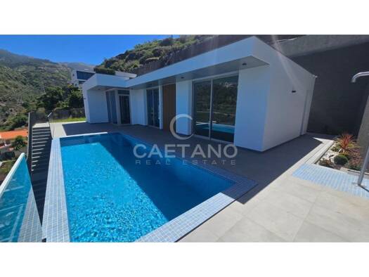 Haus zum Kauf 850.000 € 279 m² Grundstück Calheta 9370