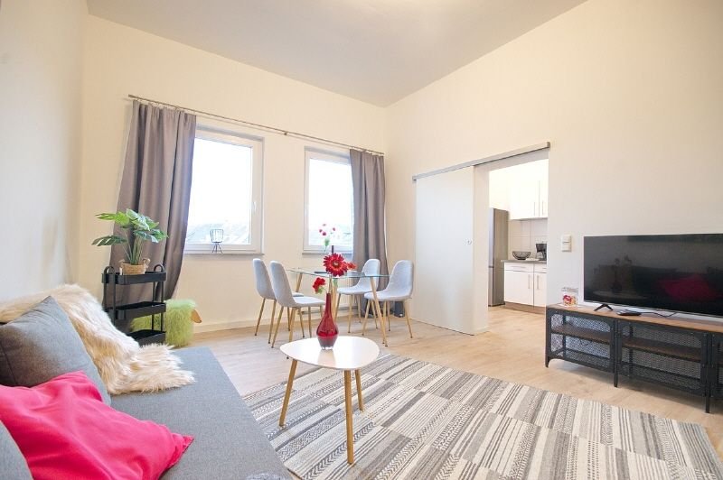 Wohnung zur Miete Wohnen auf Zeit 975 € 2 Zimmer 55 m²<br/>Wohnfläche 01.05.2025<br/>Verfügbarkeit Frohnhausen Essen 45145