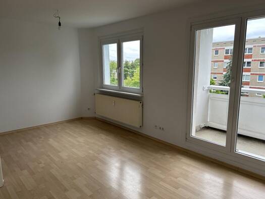 Wohnung zur Miete 175 € 3 Zimmer 57,9 m² 3. Geschoss Weißenfelser Straße 30 Silberhöhe Halle (Saale) 06132
