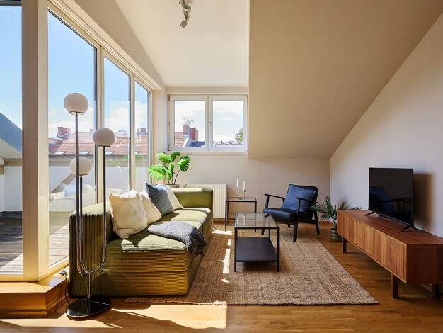 Wohnung zum Kauf 325.000 € 2 Zimmer 50,1 m² 5. Geschoss Wrangelstraße 90 Kreuzberg Berlin 10997