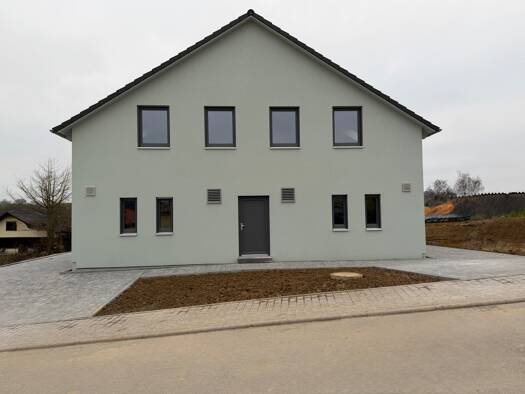 Doppelhaushälfte zur Miete 2.100 € 4 Zimmer 130 m² 300 m² Grundstück frei ab sofort Balzfeld Dielheim 69234