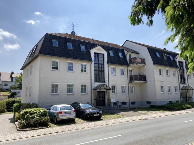 Wohnung zur Miete 290 € 2 Zimmer 43,9 m² Hauptstraße 16 Fraureuth Fraureuth 08427
