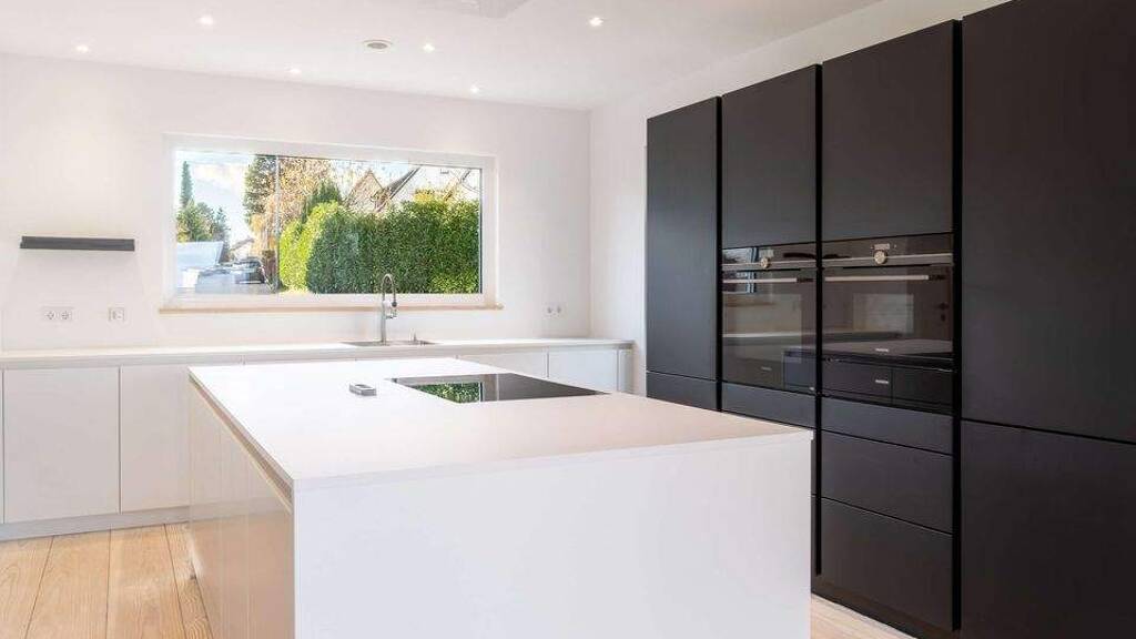 Einfamilienhaus zum Kauf 849.000 € 5,5 Zimmer 122 m² 342 m² Grundstück Sickenhausen Reutlingen 72768