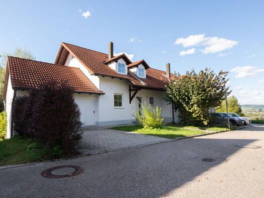 Doppelhaushälfte zur Miete 900 € 6 Zimmer 150 m² 400 m² Grundstück frei ab 01.01.2027 Niederviehbach Niederviehbach 84183
