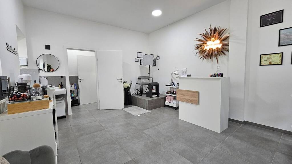 Laden zur Miete 320 € 25,3 m² Verkaufsfläche Wienerstraße 21 Enns 4470