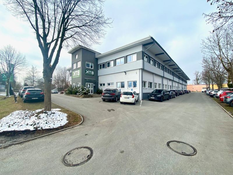 Bürofläche zur Miete 11 € 1.443 m²<br/>Bürofläche ab 720 m²<br/>Teilbarkeit Rosenheim 83026