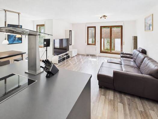 Wohnung zur Miete 900 € 2 Zimmer 70,4 m² Rottenburg Rottenburg am Neckar 72108