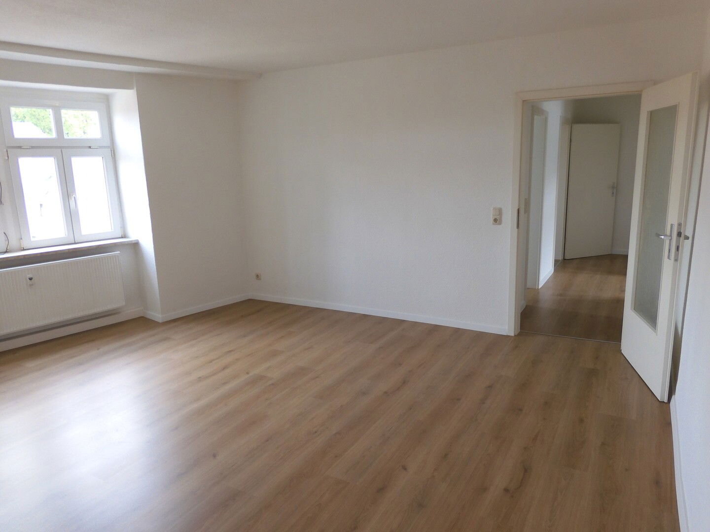 Wohnung zur Miete 750 € 4 Zimmer 125 m²<br/>Wohnfläche 1.<br/>Geschoss Auerbach Auerbach (Vogtland) 08209