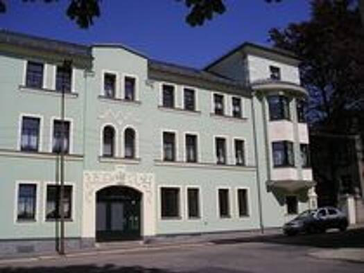 Wohnung zur Miete 400 € 2 Zimmer 76 m² Christophstraße 6 Limbach-Oberfrohna Limbach-Oberfrohna 09212