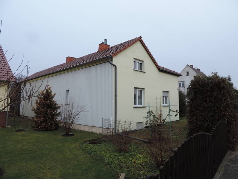Haus zum Kauf 209.999 € 3 Zimmer 125 m² 629 m² Grundstück frei ab sofort Schönhöhe Tauer 03185