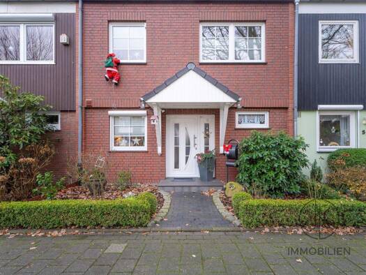 Reihenmittelhaus zum Kauf 398.000 € 6 Zimmer 140 m² 208 m² Grundstück Kattenesch Bremen 28277