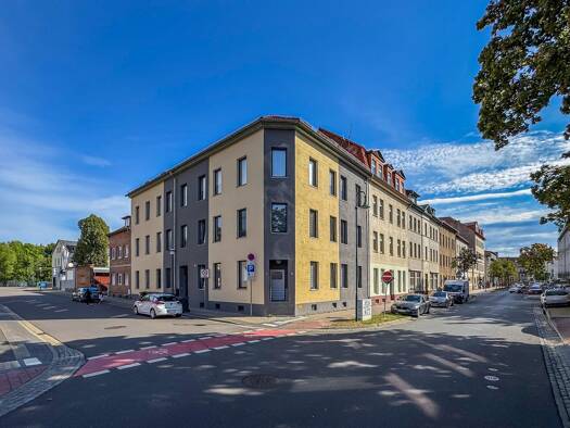Mehrfamilienhaus zum Kauf als Kapitalanlage geeignet 535.000 € 20 Zimmer 619 m² 242 m² Grundstück Weißenfels 06667