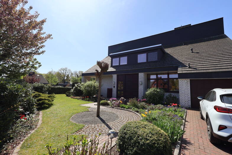 Einfamilienhaus zum Kauf 480.000 € 6 Zimmer 237 m² 949 m² Grundstück frei ab 01.08.2025 Kirchseelte Kirchseelte 27243