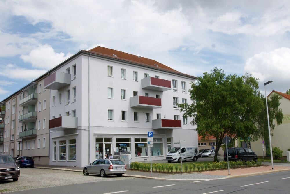 Wohnung zur Miete 200,79 € 2 Zimmer 37,5 m²<br/>Wohnfläche 2.<br/>Geschoss Jößnitzer Straße 42 Bahnhofsvorstadt Plauen 08525