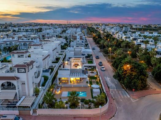 Villa zum Kauf 1.200.000 € 3 Zimmer 102 m² 720 m² Grundstück Ciudad Quesada - Rojales