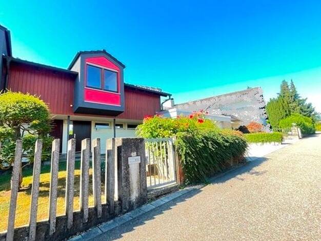 Doppelhaushälfte zur Miete 1.620 € 4,5 Zimmer 168 m² 100 m² Grundstück frei ab 01.10.2026 Brötzingen Pforzheim 75179