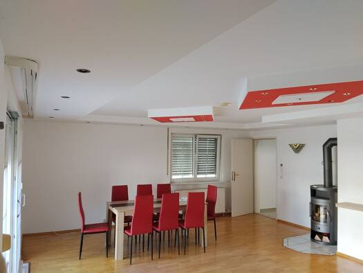 Einfamilienhaus zur Miete 1.950 € 6 Zimmer 150 m² 270 m² Grundstück frei ab sofort Bodersweier Kehl 77694
