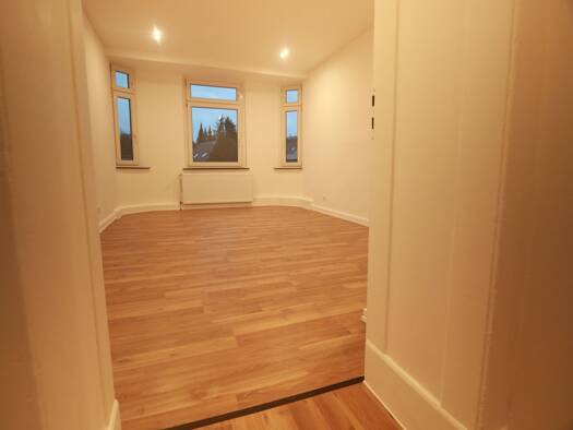 Wohnung zur Miete 650 € 4 Zimmer 87 m² Geschoss 1/4 frei ab 01.11.2026 Eintrachtstr.  47 Solingen-Mitte Solingen 42655