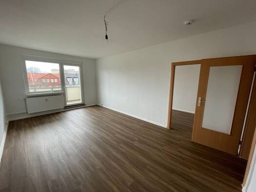 Wohnung zur Miete 332 € 2 Zimmer 56,3 m² 2. Geschoss Wolfenbütteler Straße 11 Halberstadt Halberstadt 38820