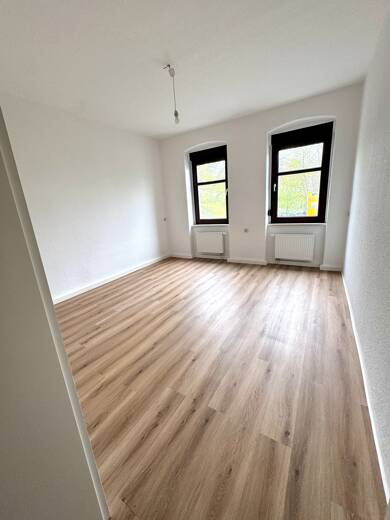 Wohnung zur Miete 340 € 3 Zimmer 66,3 m² 2. Geschoss frei ab sofort Braustr.1 Pforten Gera 07551
