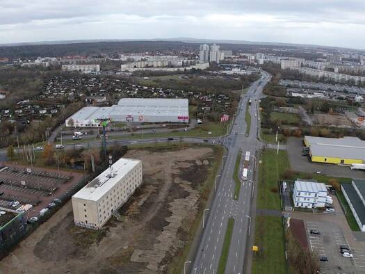 Grundstück zum Kauf provisionsfrei 10.000 m² Grundstück frei ab sofort Weststraße 30 Versorgungsgebiet Halle (Saale) 06126