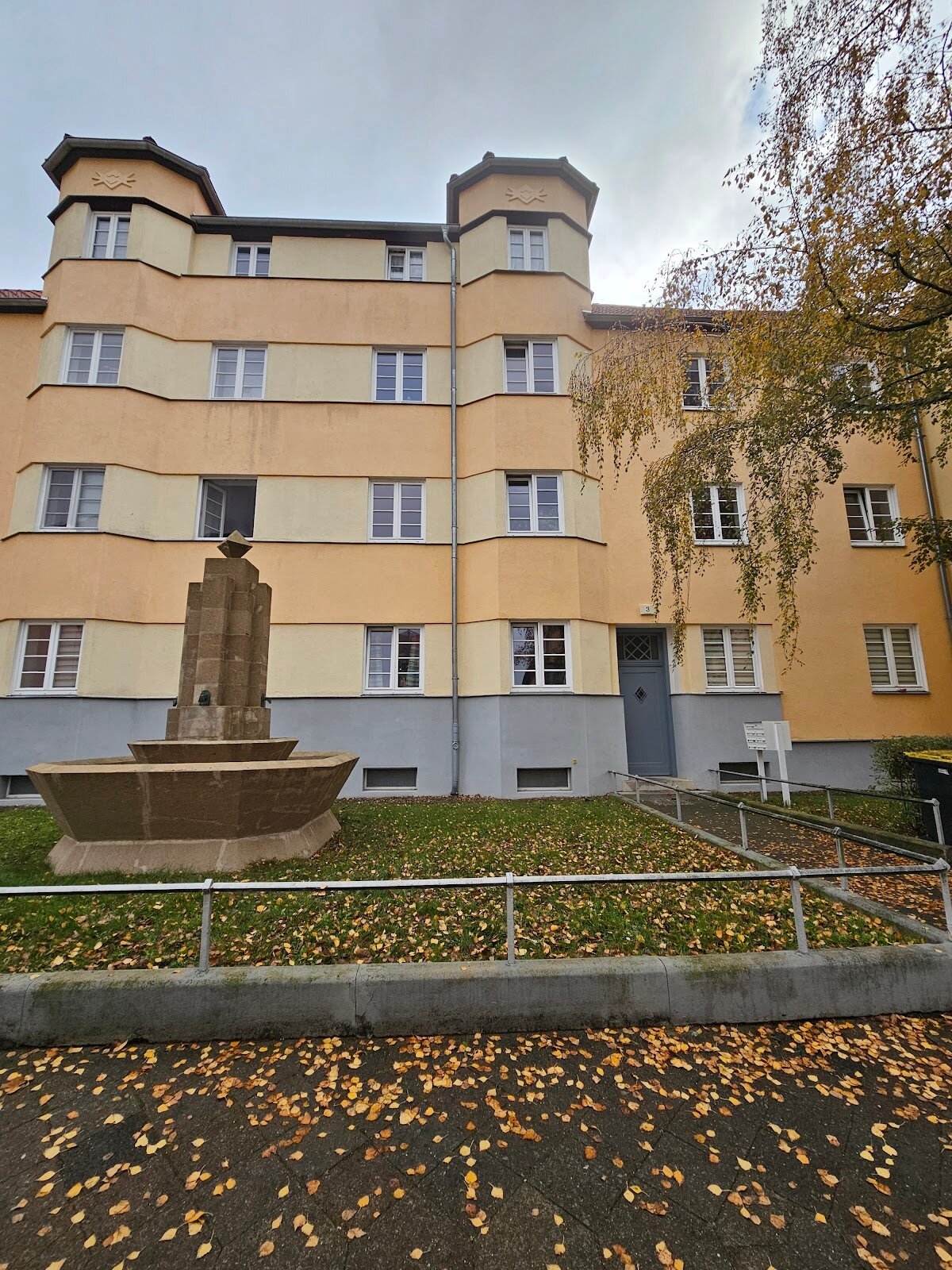 Wohnung zur Miete 303 € 1 Zimmer 37,8 m²<br/>Wohnfläche 1.<br/>Geschoss Neuendorfstr. 3 Ilversgehofen Erfurt 99086