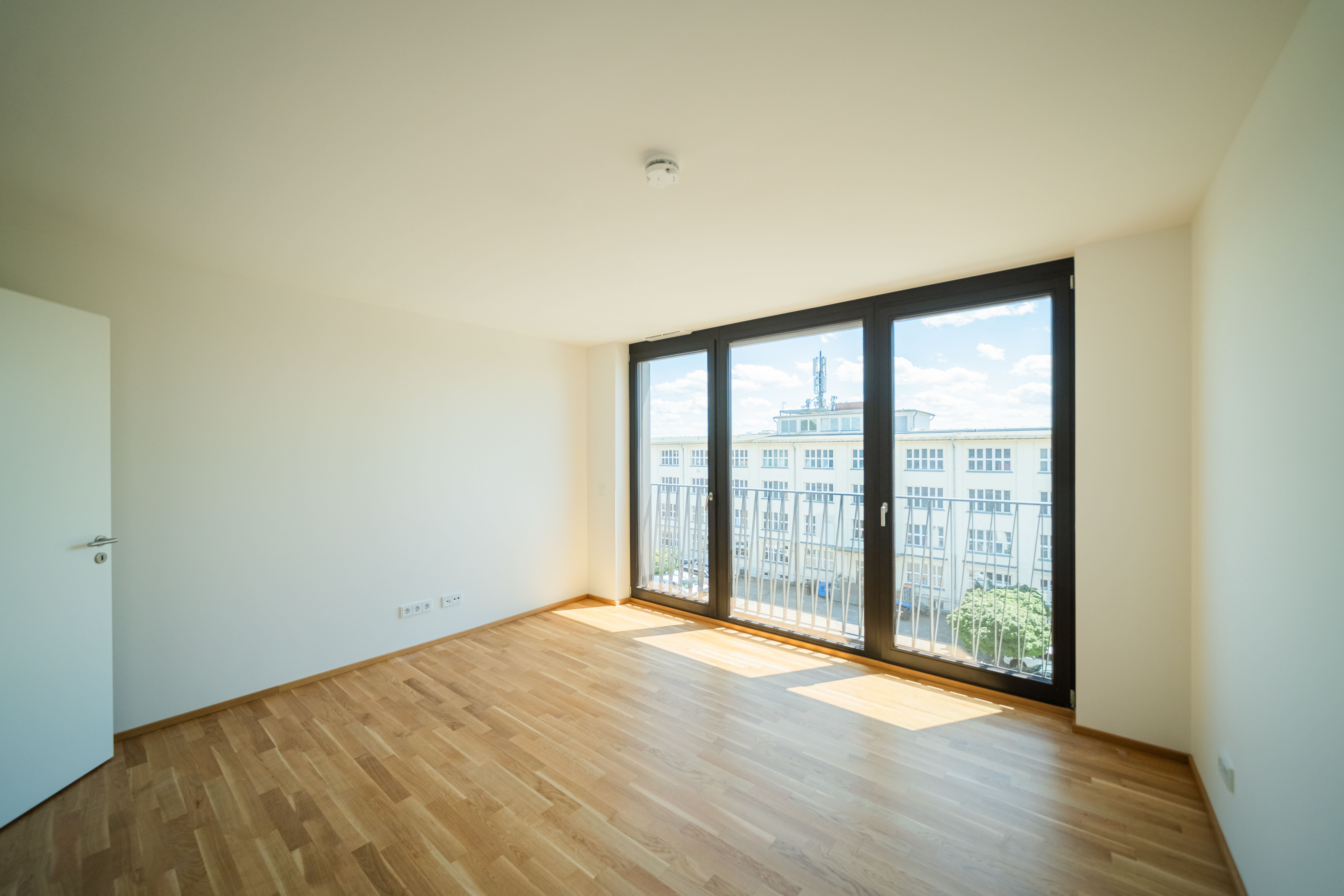 Wohnung zum Kauf provisionsfrei 586.900 € 3 Zimmer 89 m²<br/>Wohnfläche EG<br/>Geschoss ab sofort<br/>Verfügbarkeit Leipziger Vorstadt (Eisenbahnstr.) Dresden 01127