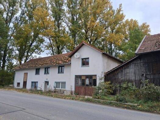 Einfamilienhaus zum Kauf provisionsfrei 65.000 € 5 Zimmer 235 m² 1.046 m² Grundstück Roßbach 94439