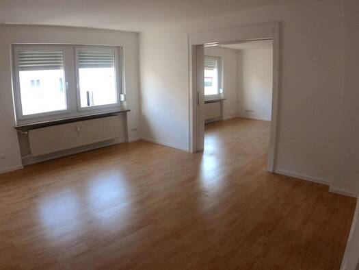 Wohnung zur Miete 1.300 € 4 Zimmer 94 m² Geschoss 3/3 frei ab sofort Gärten b Wöhrd Altstadt und engere Innenstadt 90489