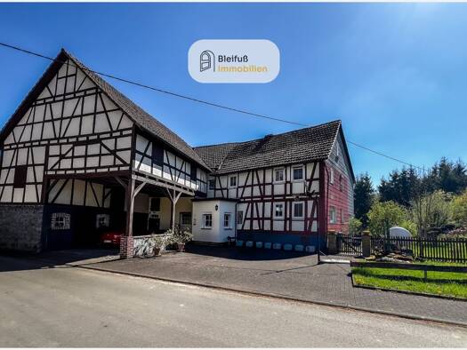 Einfamilienhaus zum Kauf 259.000 € 10 Zimmer 198 m² 1.525 m² Grundstück Ilsdorf Mücke / Ilsdorf 35325