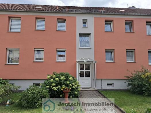 Wohnung zum Kauf 38.500 € 3 Zimmer 62,1 m² 2. Geschoss Straße des Aufbaus 12 Teuchern 06682