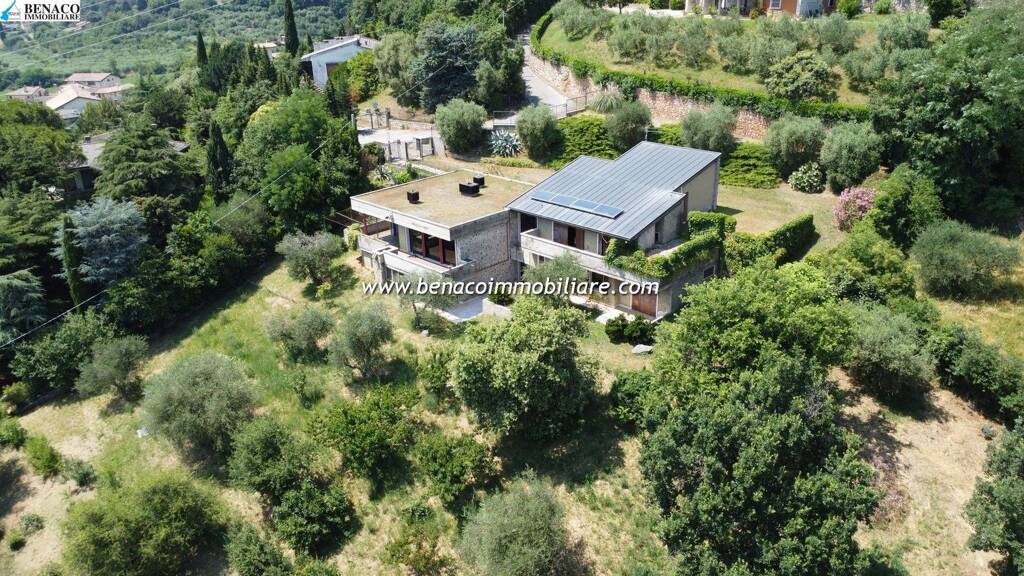 Haus zum Kauf 1.360.000 € 6 Zimmer 500 m² 3.750 m² Grundstück frei ab sofort Località San Michele Caprino Veronese 37013