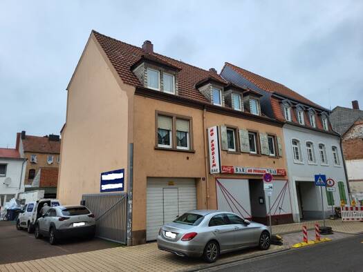 Mehrfamilienhaus zum Kauf als Kapitalanlage geeignet 205.000 € 330 m² 430 m² Grundstück Alte Ixheimer Str. 8 Zweibrücken 66482