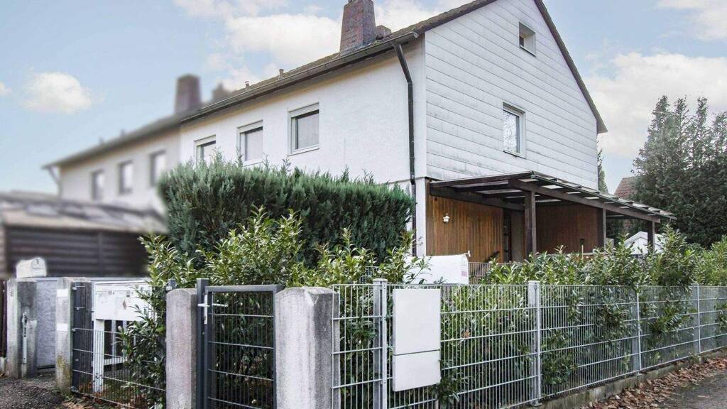 Mehrfamilienhaus zum Kauf 468.000 € 6 Zimmer 127,3 m² 274,3 m² Grundstück Moorenbrunn Nürnberg 90475