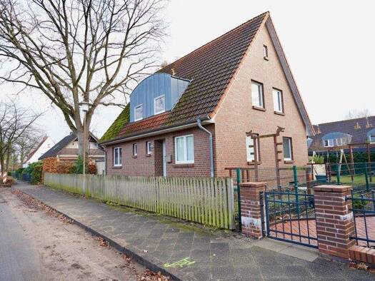 Einfamilienhaus zur Miete 1.270 € 6 Zimmer 130 m² 437 m² Grundstück frei ab 01.03.2026 Rotenburg Rotenburg (Wümme) 27356
